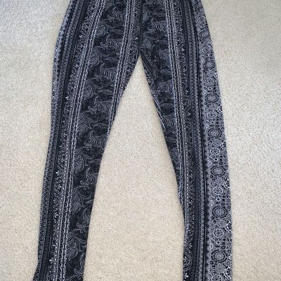 Unbranded black & white  Leggings One Size OS